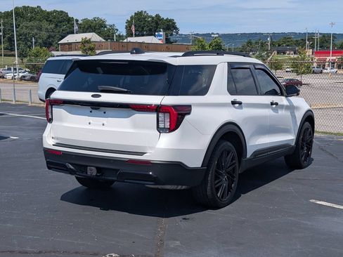 Used 2025 Ford Explorer ST-Line AWD/4WD image 6