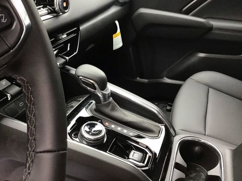 New 2025 GMC Canyon Elevation w/ Convenience Package image 22