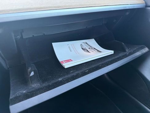 Used 2018 Tesla Model 3 Long Range RWD image 22
