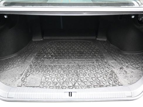 Used 2022 Toyota Avalon XLE w/ Moonroof Package FWD image 18