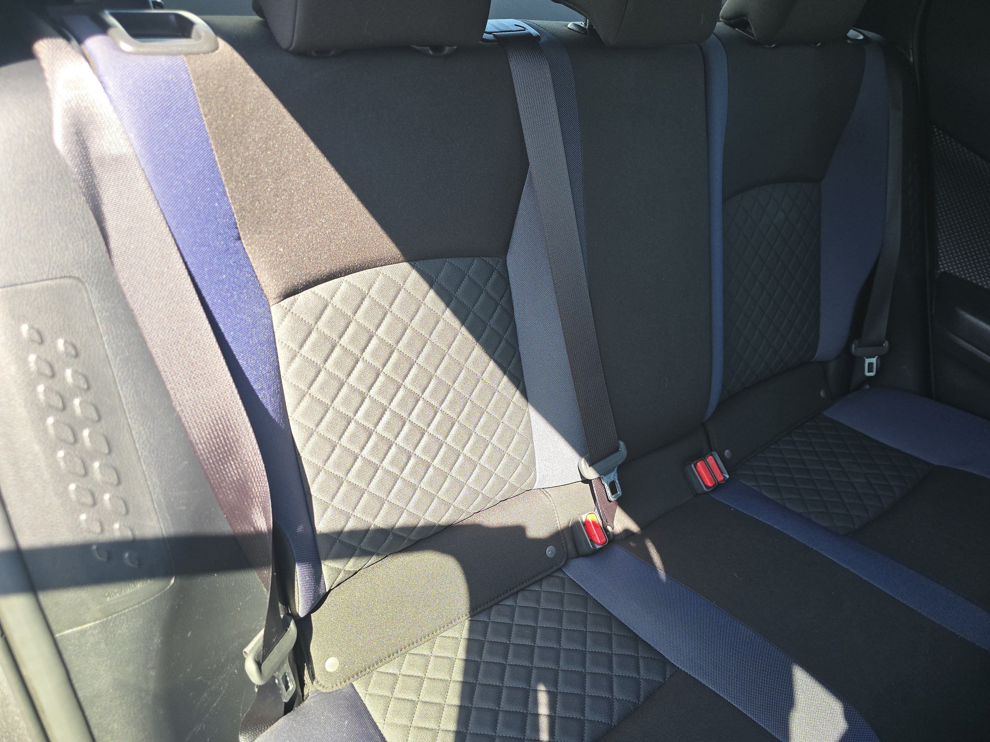 Used 2020 Toyota C-HR XLE FWD image 17