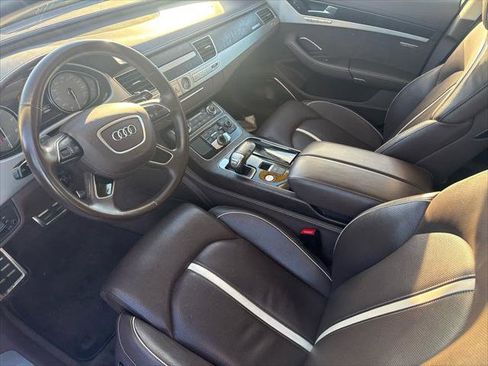 Used 2014 Audi S8 4.0T w/ Audi Design Selection Package image 5