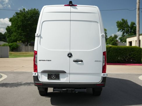 New 2025 Mercedes-Benz Sprinter 2500 image 6