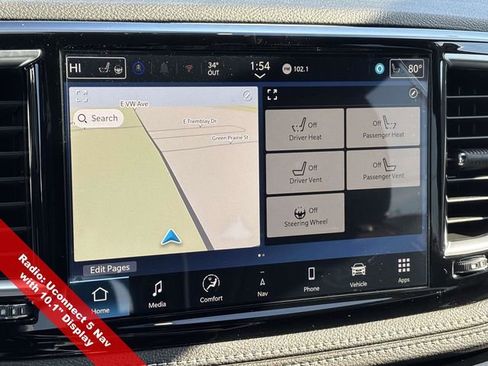 New 2026 Chrysler Pacifica Limited w/ Uconnect Theater Family Group image 30