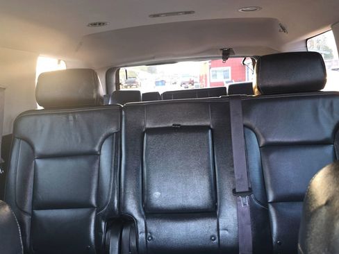 Used 2016 GMC Yukon SLE w/ Convenience Package image 19