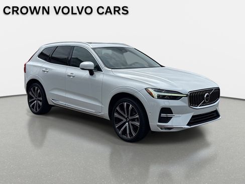 Used 2023 Volvo XC60 B5 Ultimate w/ Protection Package Premier FWD image 3