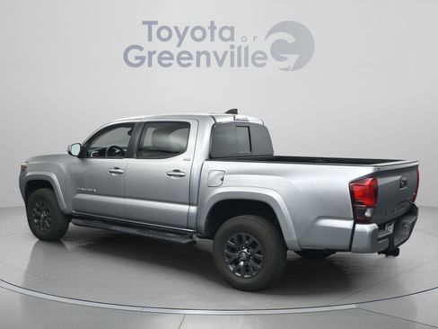 Used 2023 Toyota Tacoma SR5 w/ Technology Package RWD image 8