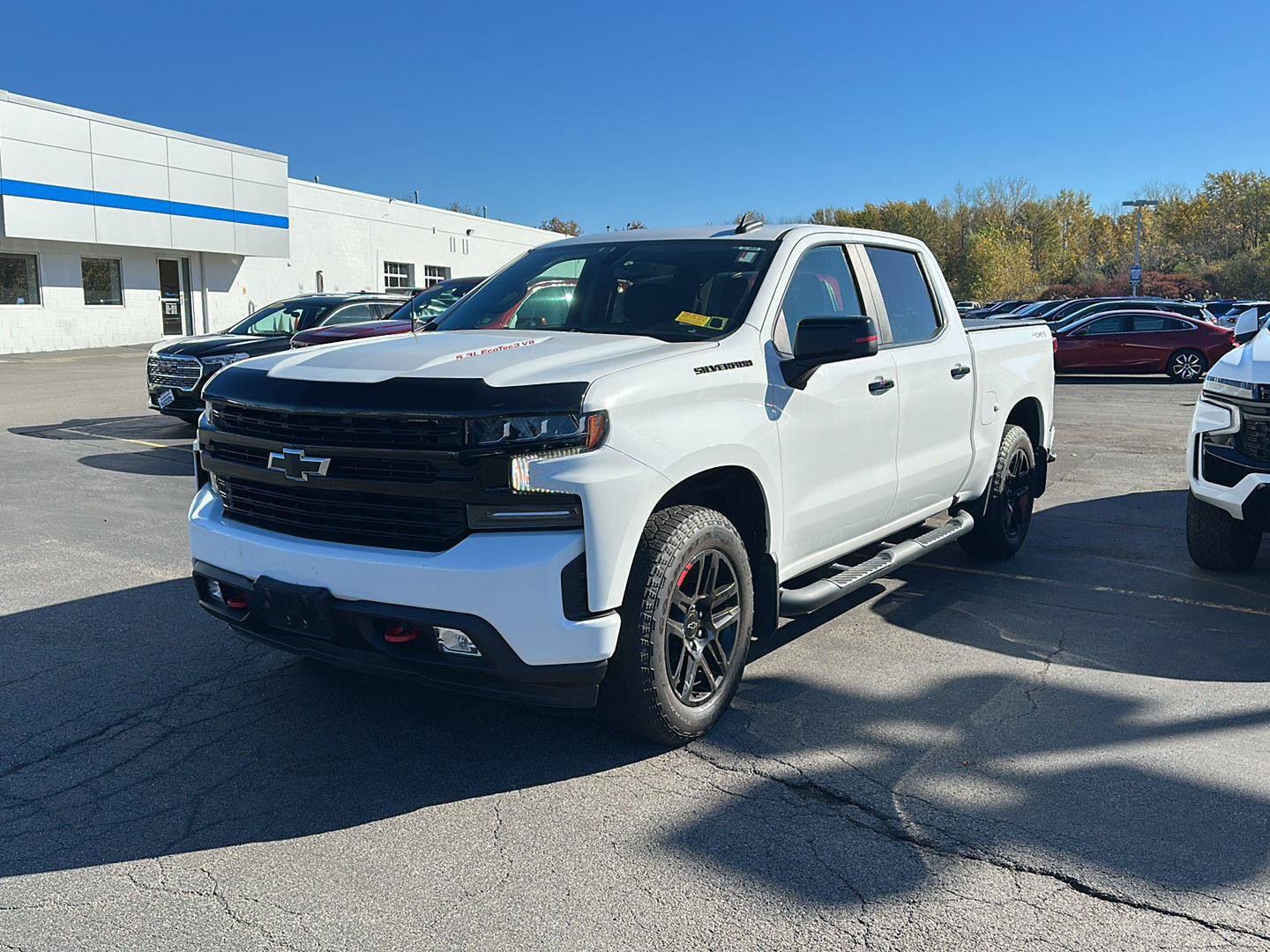 Used 2021 Chevrolet Silverado 1500 RST w/ Redline Edition AWD/4WD image 6