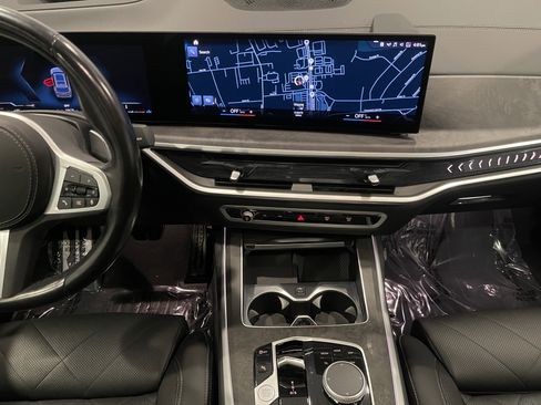 Used 2023 BMW X7 xDrive40i w/ M Sport Package image 18