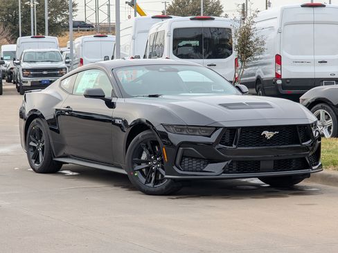 New 2026 Ford Mustang GT image 2