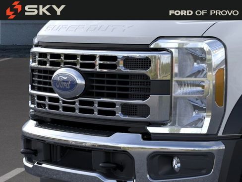 New 2026 Ford F550 4x4 Regular Cab Super Duty image 18