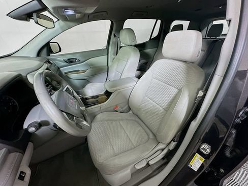 Used 2017 GMC Acadia SLE FWD image 24