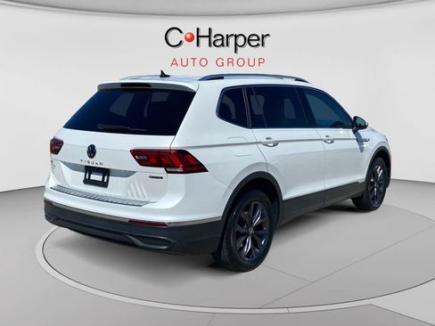 Used 2023 Volkswagen Tiguan SE AWD/4WD image 3