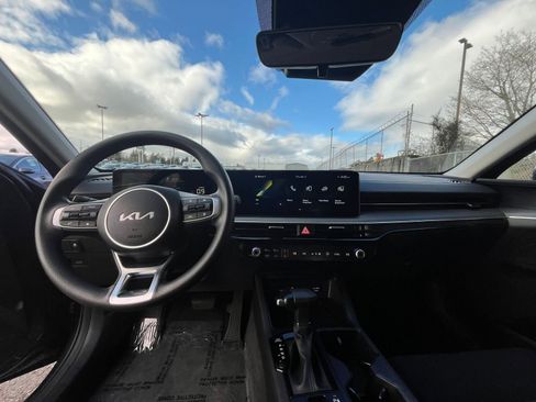 Used 2025 Kia K5 LXS FWD image 34