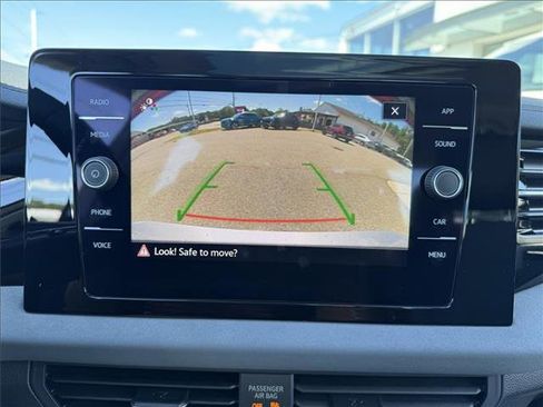 New 2025 Volkswagen Jetta SE image 17