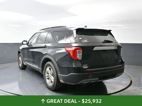Used 2022 Ford Explorer XLT w/ Equipment Group 202A image 12