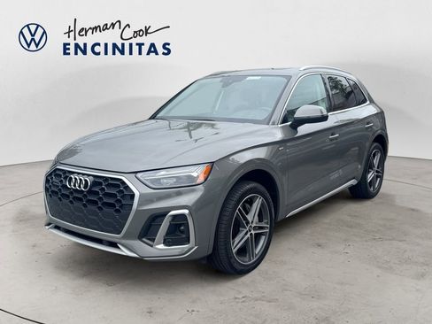 Used 2023 Audi Q5 e Premium w/ Convenience Package AWD/4WD image 1
