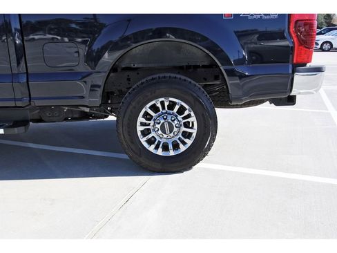 Used 2022 Ford F250 XLT w/ XLT Premium Package image 29