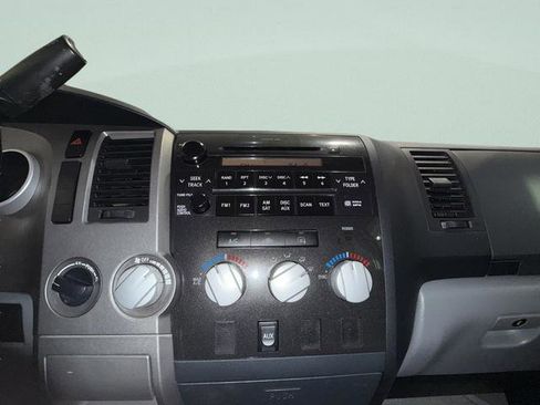 Used 2010 Toyota Tundra 4x4 Double Cab image 26