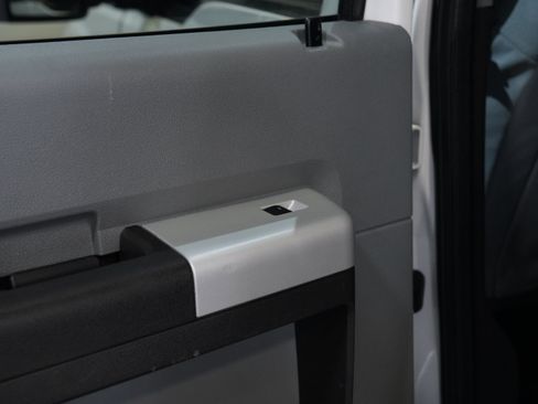 Used 2015 Ford F250 XLT w/ XLT Value Package image 26