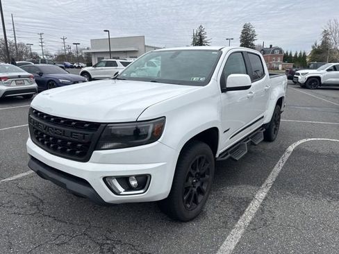 Used 2019 Chevrolet Colorado LT w/ Colorado RST Special Edition image 4