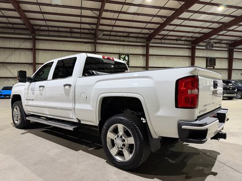 Used 2016 GMC Sierra 2500 Denali w/ Duramax Plus Package AWD/4WD image 7