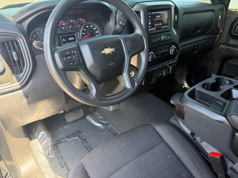 Used 2022 Chevrolet Silverado 1500 Custom RWD image 11
