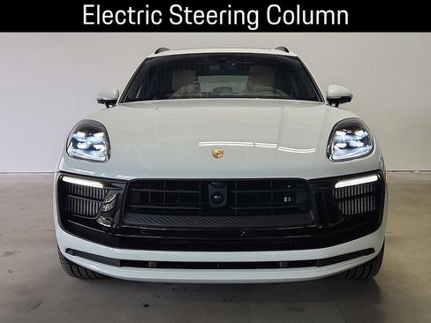 Certified 2025 Porsche Macan GTS AWD/4WD image 8