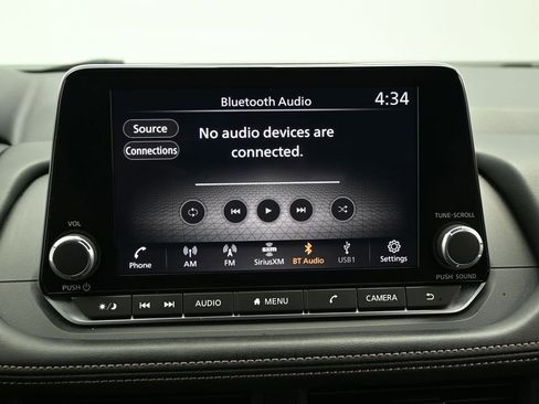 Used 2024 Nissan Rogue S FWD image 14