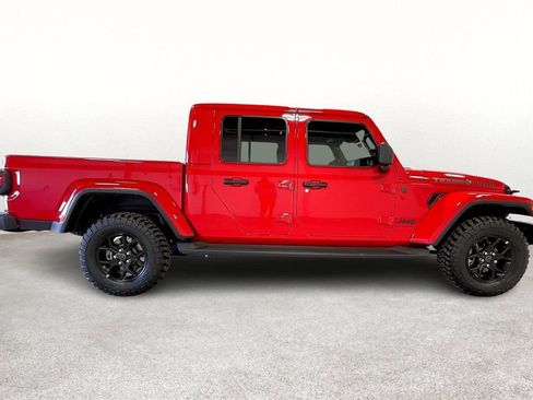 New 2025 Jeep Gladiator Sport image 8