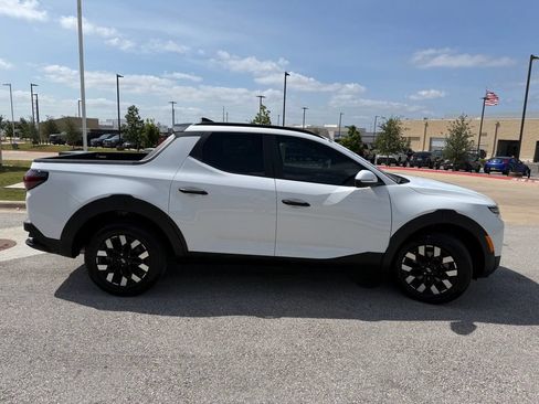 Certified 2025 Hyundai Santa Cruz SEL FWD image 4