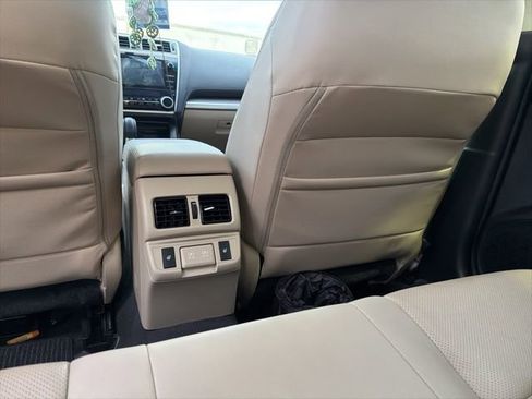 Used 2019 Subaru Outback 3.6R Limited w/ Popular Package #2 image 15