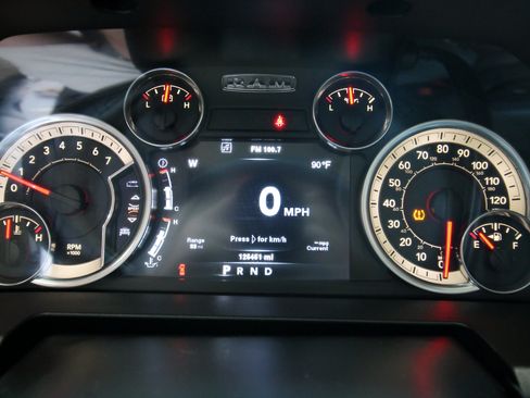 Used 2014 RAM 2500 Power Wagon w/ Luxury Group AWD/4WD image 28