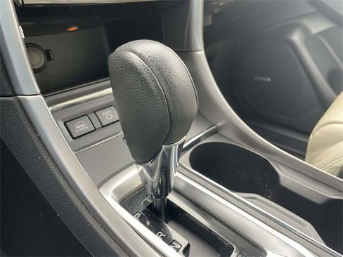 Used 2020 Subaru Ascent Limited w/ Technology Package image 24