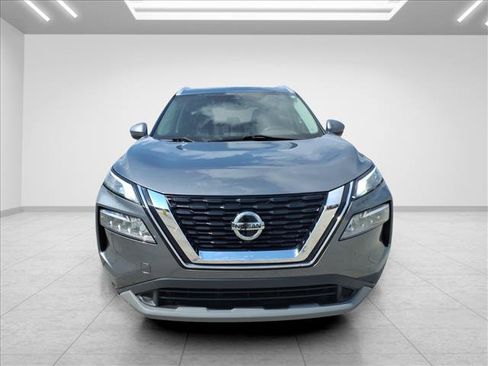 Used 2021 Nissan Rogue SV FWD image 3