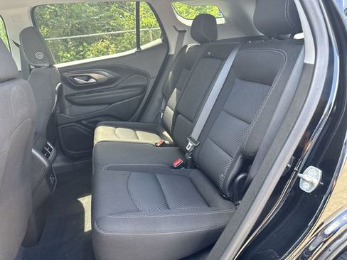 Used 2023 GMC Terrain SLE w/ Driver Convenience Package FWD image 25