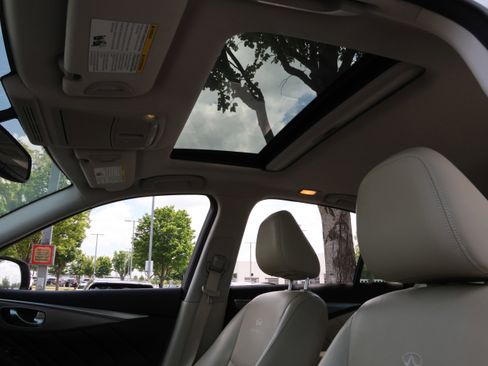 Used 2014 INFINITI Q50 Premium w/ Navigation Package RWD image 29