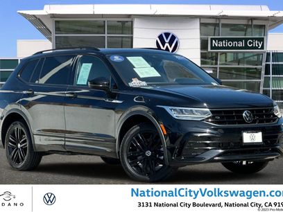 Certified 2022 Volkswagen Tiguan SE R-Line