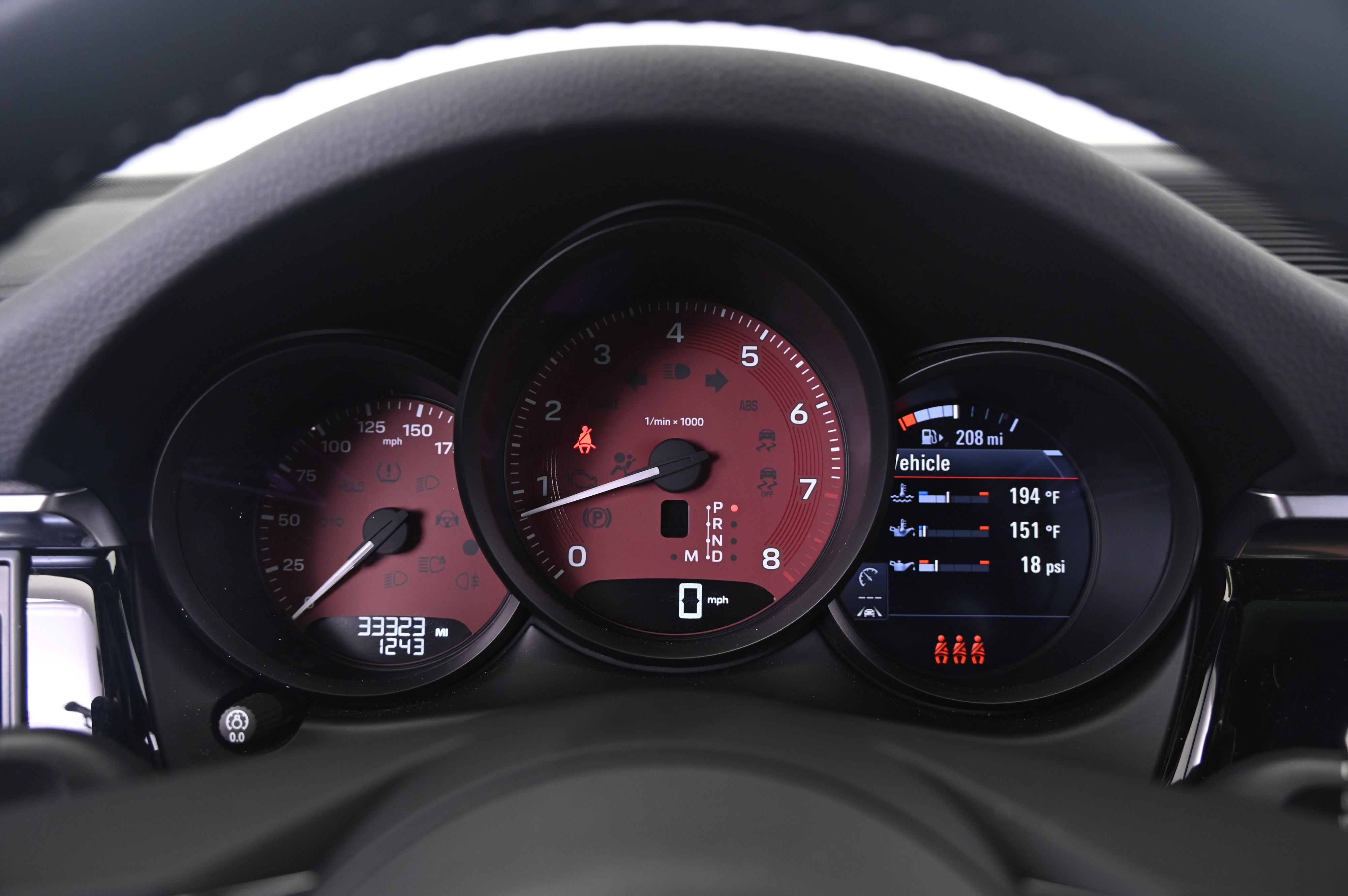 Certified 2023 Porsche Macan S AWD/4WD image 36