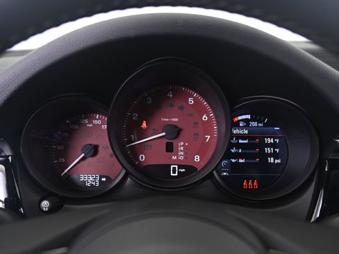 Used 2023 Porsche Macan S AWD/4WD image 36