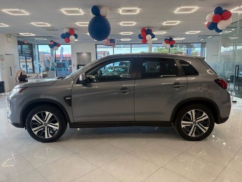 Used 2025 Mitsubishi Outlander Sport ES AWD/4WD image 4