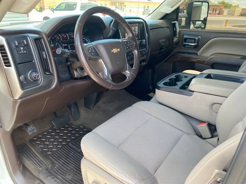 Used 2018 Chevrolet Silverado 2500 LT w/ LT Convenience Package RWD image 23