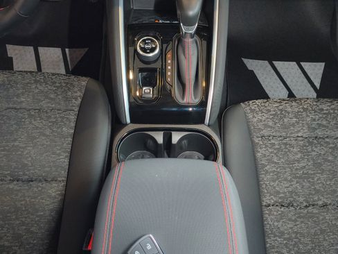 Used 2023 Chevrolet Colorado Z71 w/ Z71 Convenience Package 2 image 13