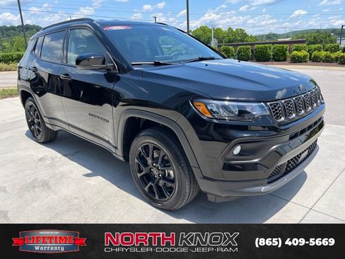 New 2026 Jeep Compass Latitude AWD/4WD image 28
