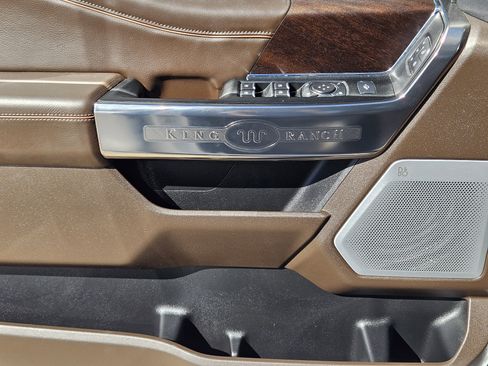 Used 2023 Ford F250 King Ranch w/ Chrome Package image 32