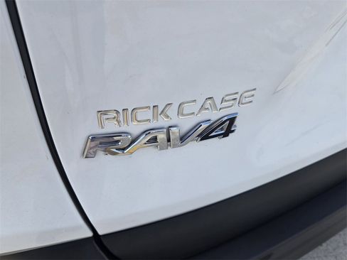 Used 2024 Toyota RAV4 XLE w/ Convenience Package image 14