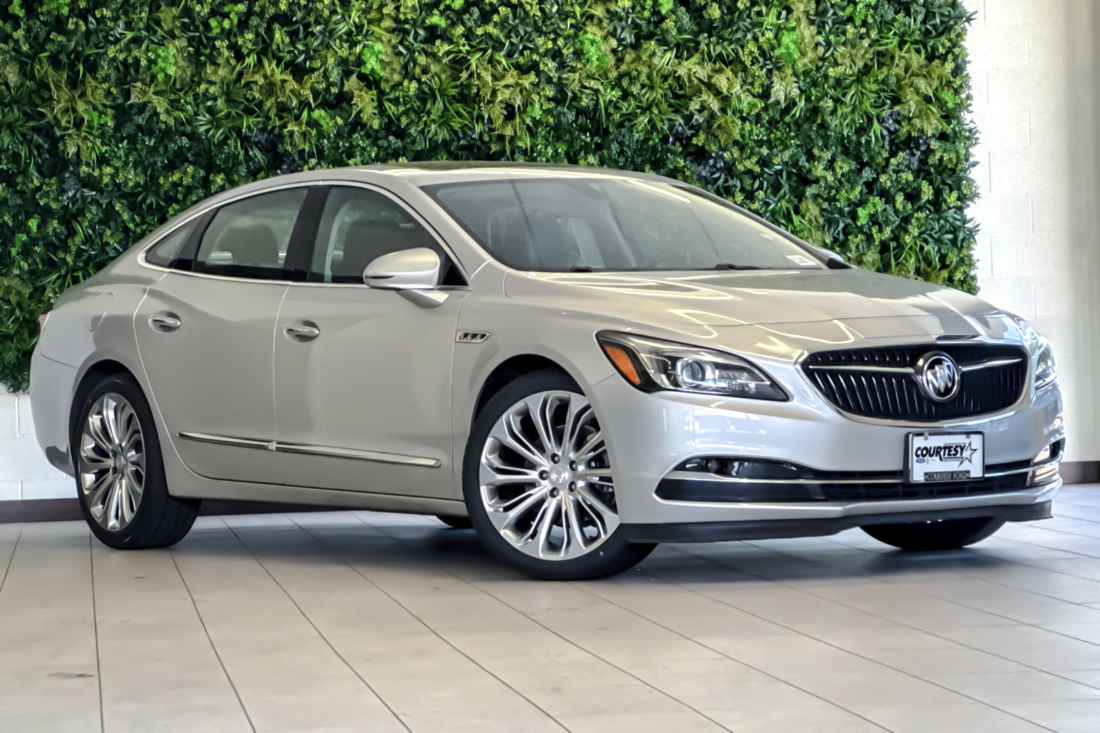 Used 2017 Buick LaCrosse Essence w/ Dynamic Driver Package FWD image 1