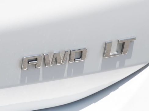 Used 2019 Chevrolet Equinox LT AWD/4WD image 13