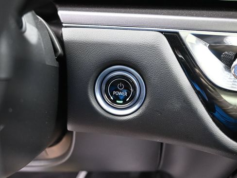 Used 2024 Cadillac Lyriq Tech RWD image 23