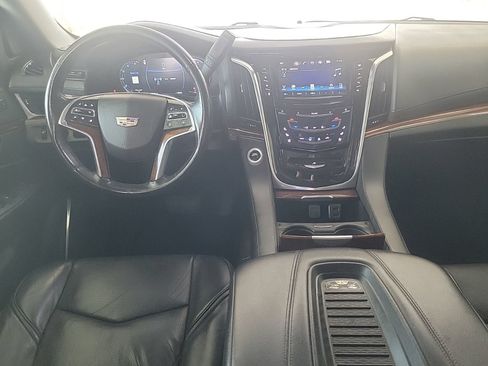 Certified 2020 Cadillac Escalade Luxury RWD image 20